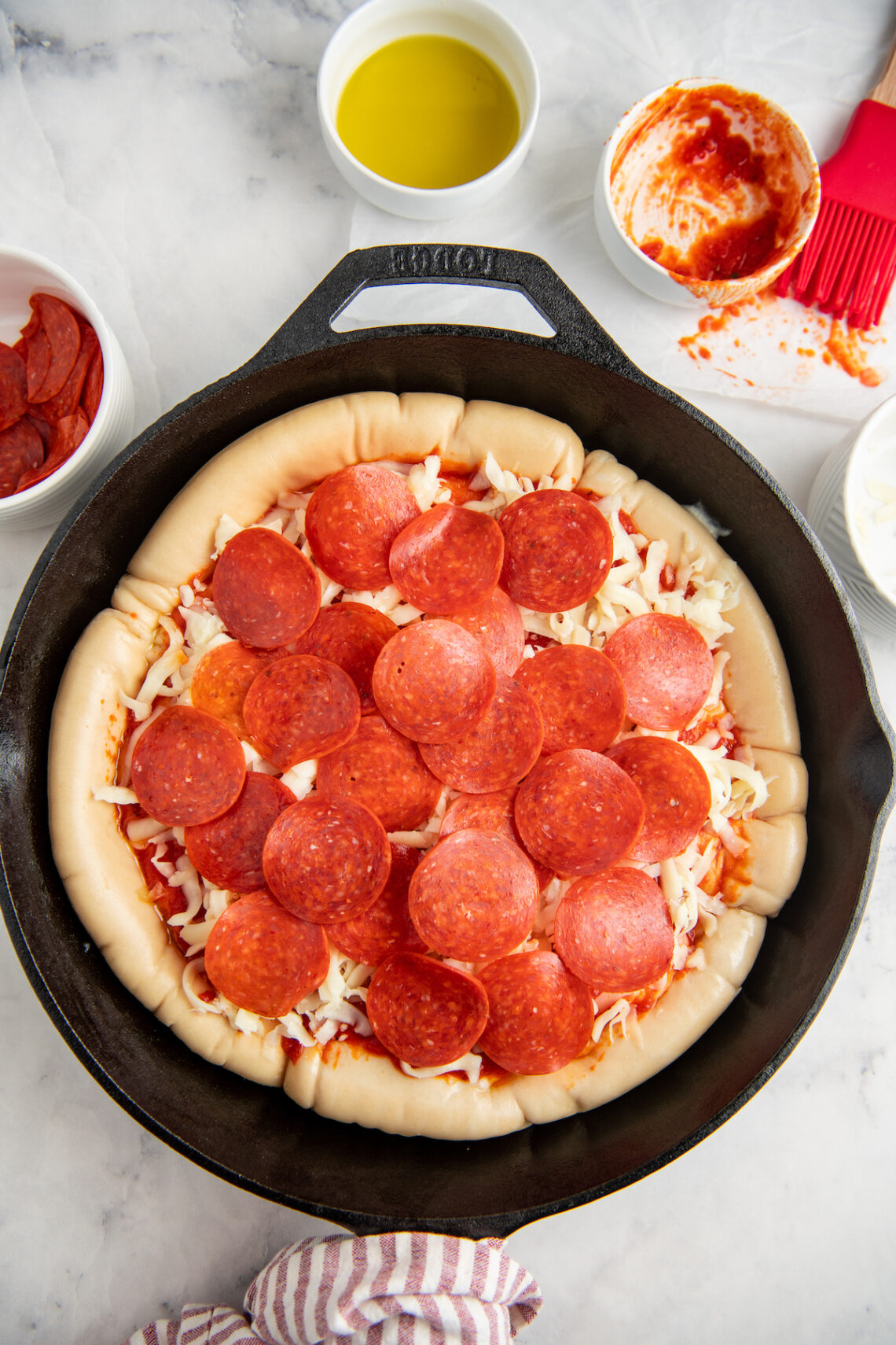 Cast Iron Pizza Recipe Easy Dinner Ideas