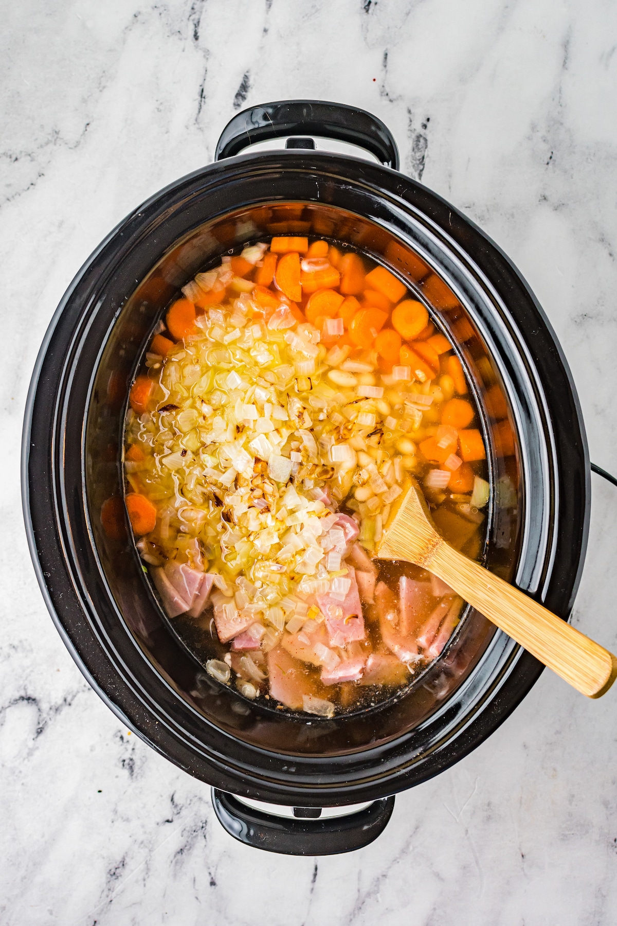 Easy Crockpot Ham and Bean Soup - Easy Dinner Ideas