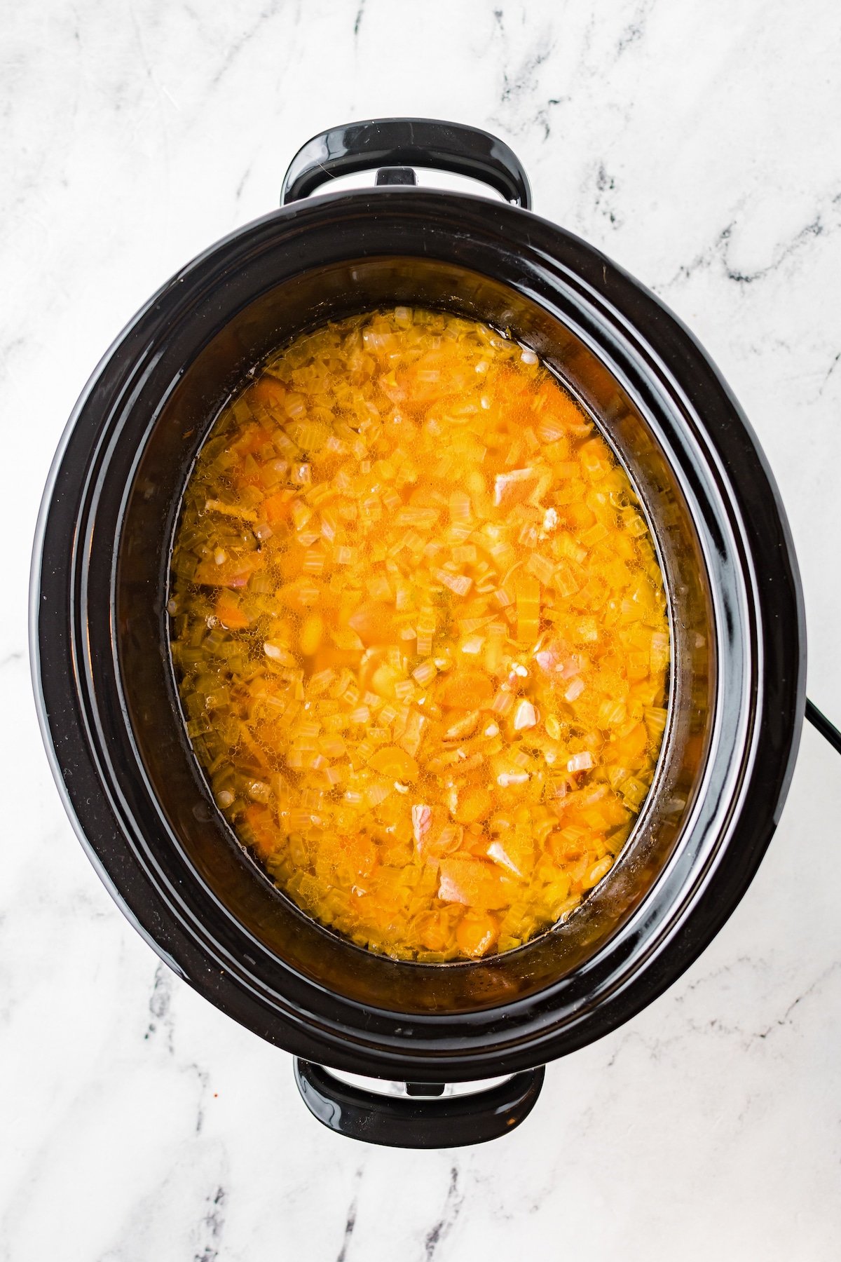 Easy Crockpot Ham and Bean Soup - Easy Dinner Ideas