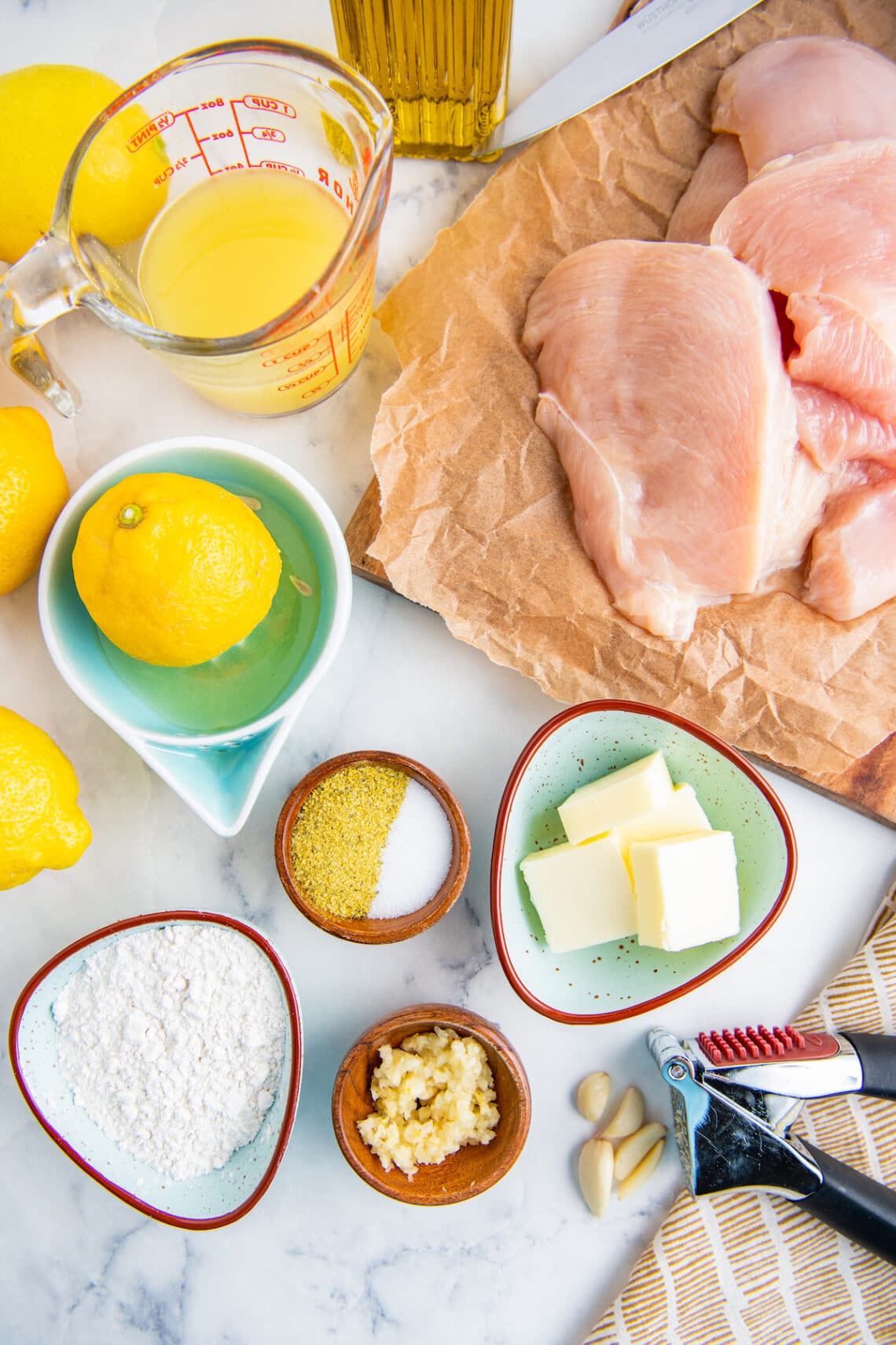 The BEST Lemon Pepper Chicken Recipe | Easy Dinner Ideas