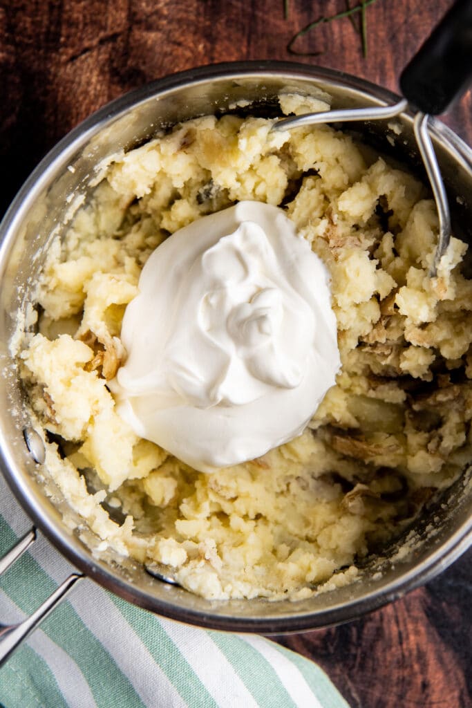 The Best Sour Cream Mashed Potatoes Easy Dinner Ideas   Sour Cream Mashed Potatoes 6 683x1024 