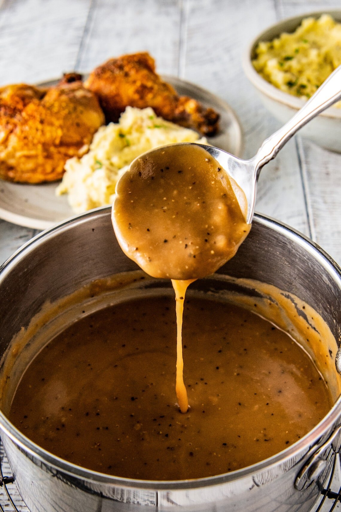 Homemade Brown Gravy (No Drippings!) - Easy Dinner Ideas