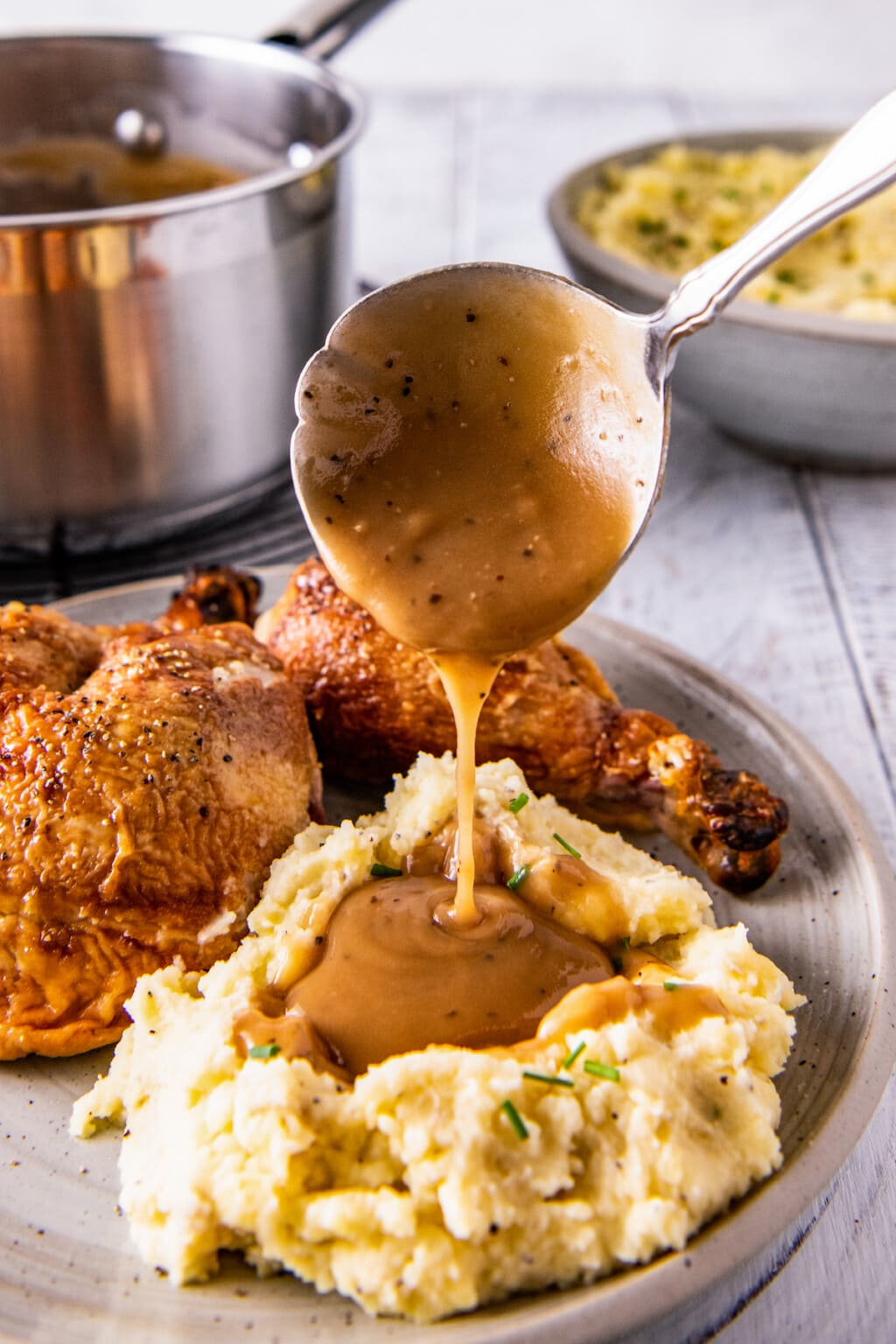 Homemade Brown Gravy (No Drippings!) Easy Dinner Ideas