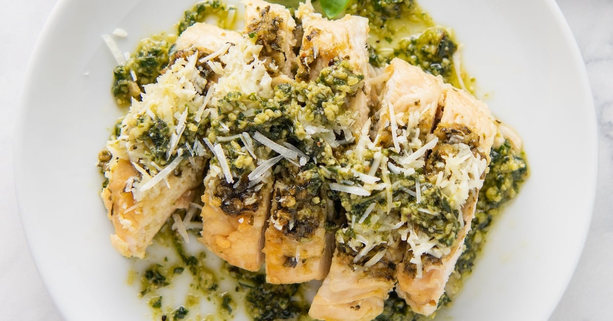 Healthy Pesto Chicken Recipe Easy Dinner Ideas   Pesto Chicken Image 1 