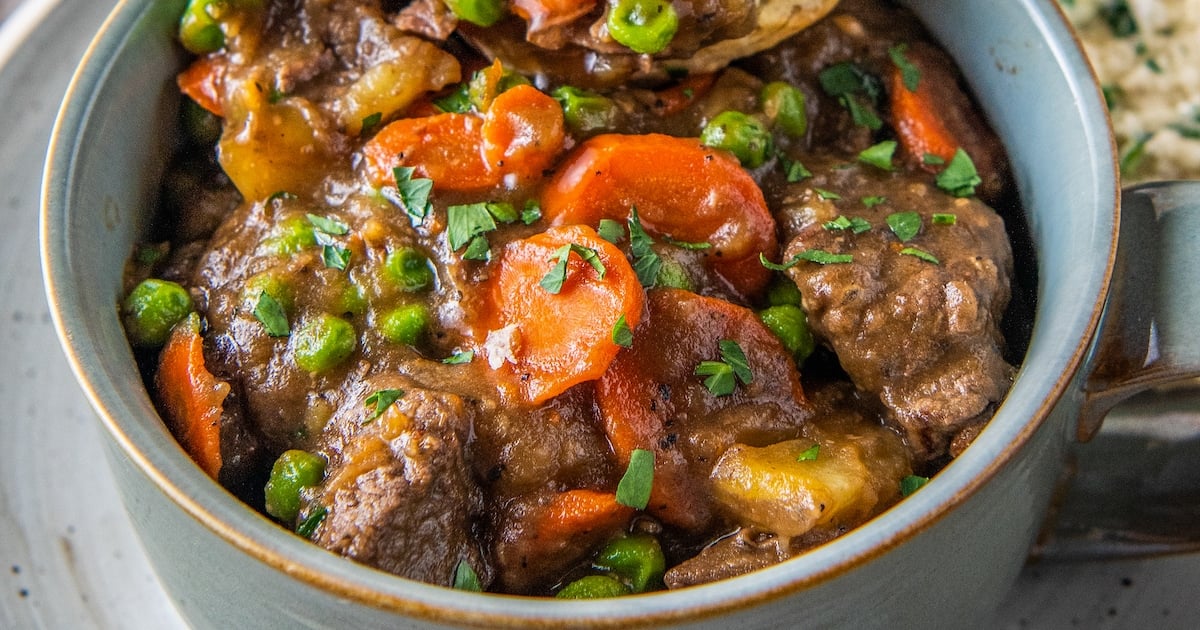 Beef Stew with Carrots and Potatoes | Easy Dinner Ideas