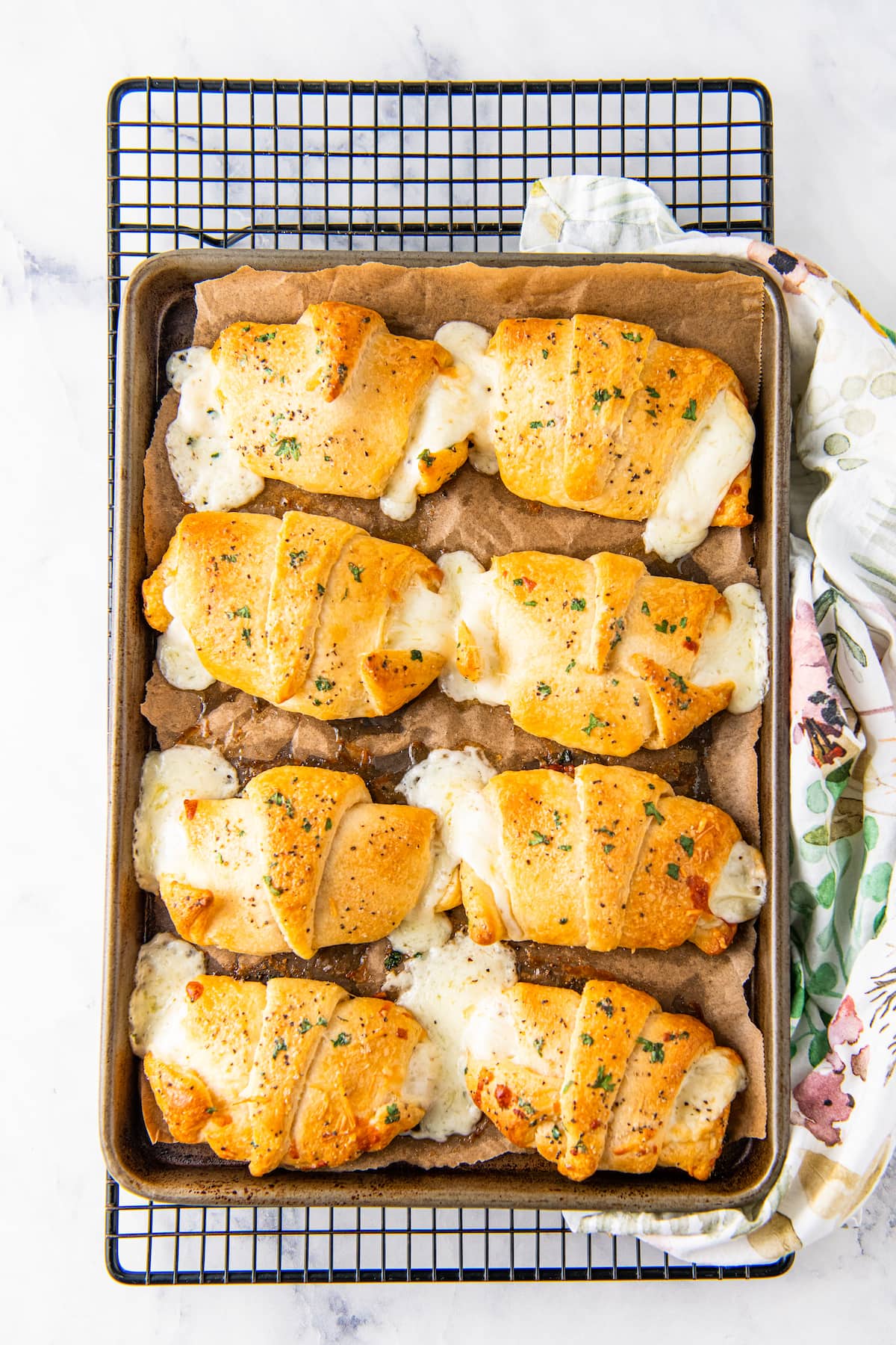 baked cheesy herb crescent rolls