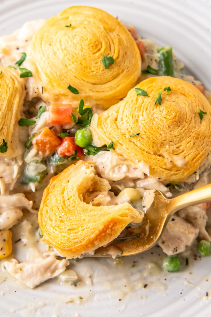 Chicken Pot Pie Casserole | Easy Dinner Ideas