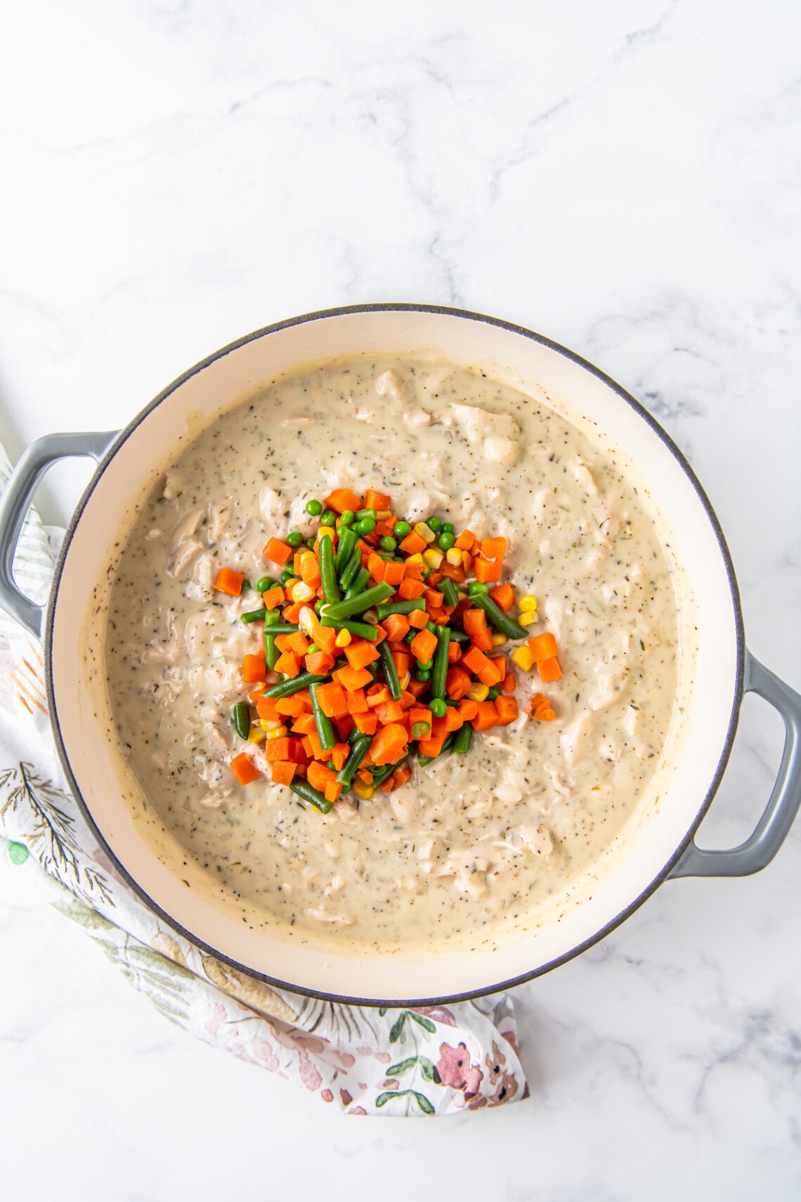 Chicken Pot Pie Casserole | Easy Dinner Ideas