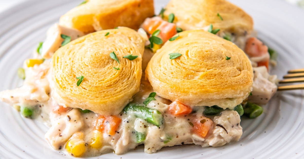 Chicken Pot Pie Casserole | Easy Dinner Ideas