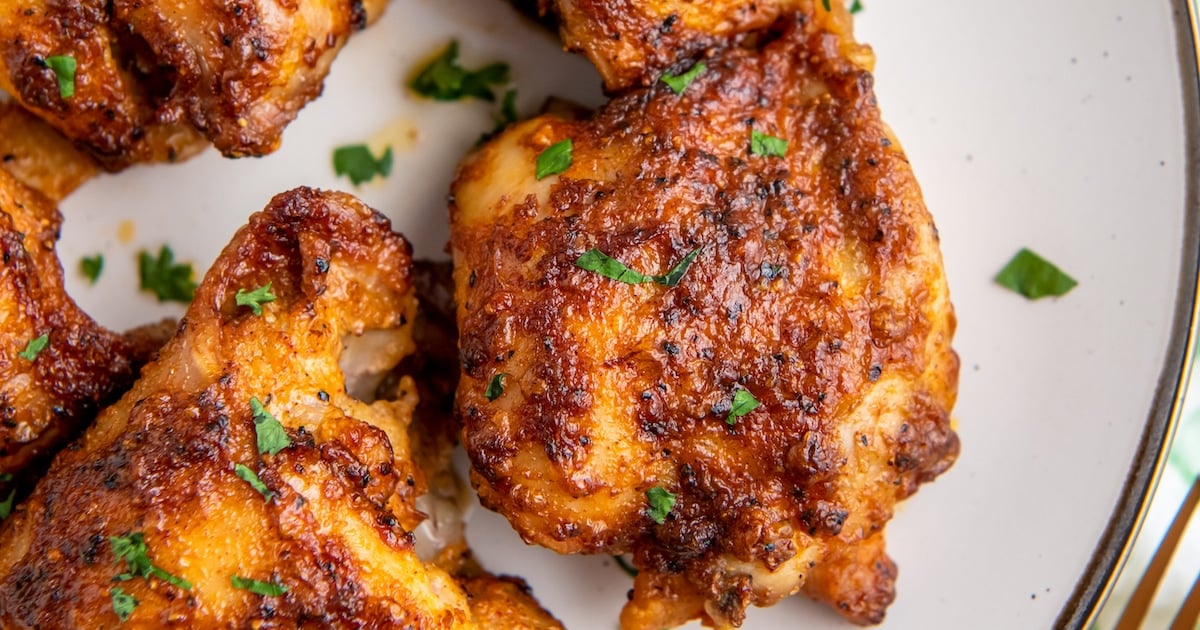 Crispy Air Fryer Chicken Thighs | Easy Dinner Ideas