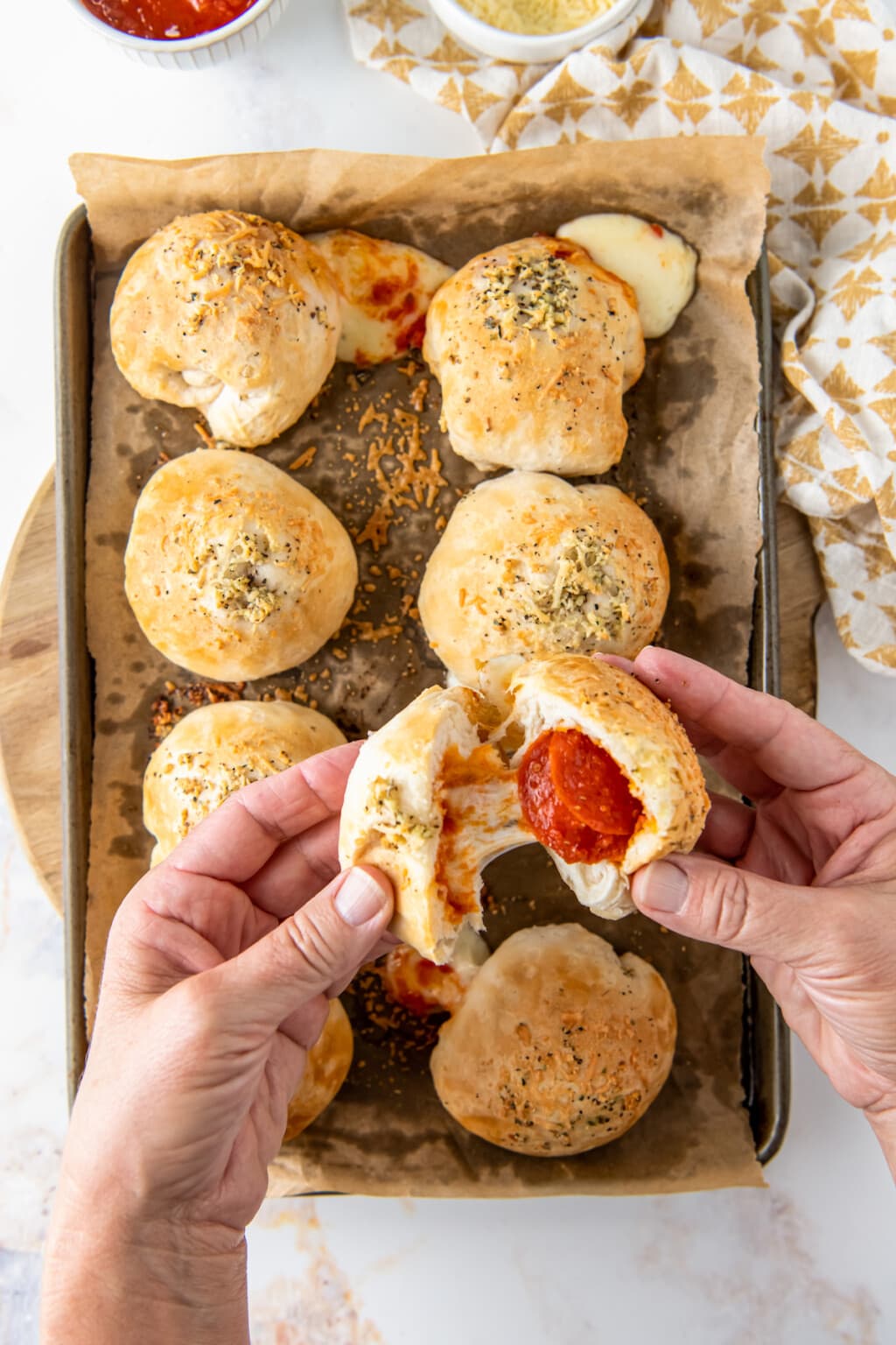Pepperoni Pizza Bombs Easy Dinner Ideas