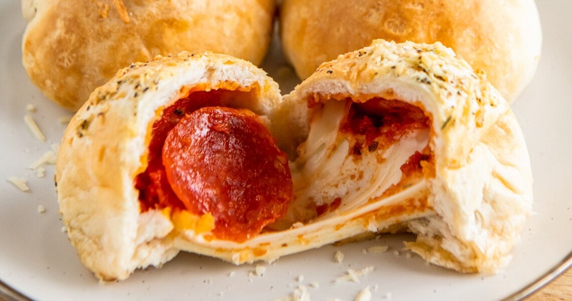 Pepperoni Pizza Bombs Easy Dinner Ideas