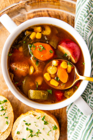 Crockpot Vegetable Beef Soup Recipe | Easy Dinner Ideas