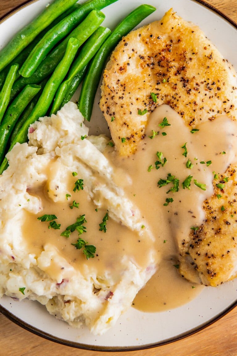 Best Homemade Chicken Gravy Recipe Easy Dinner Ideas best-homemade-chicken-gravy-recipe-easy-dinner-ideas