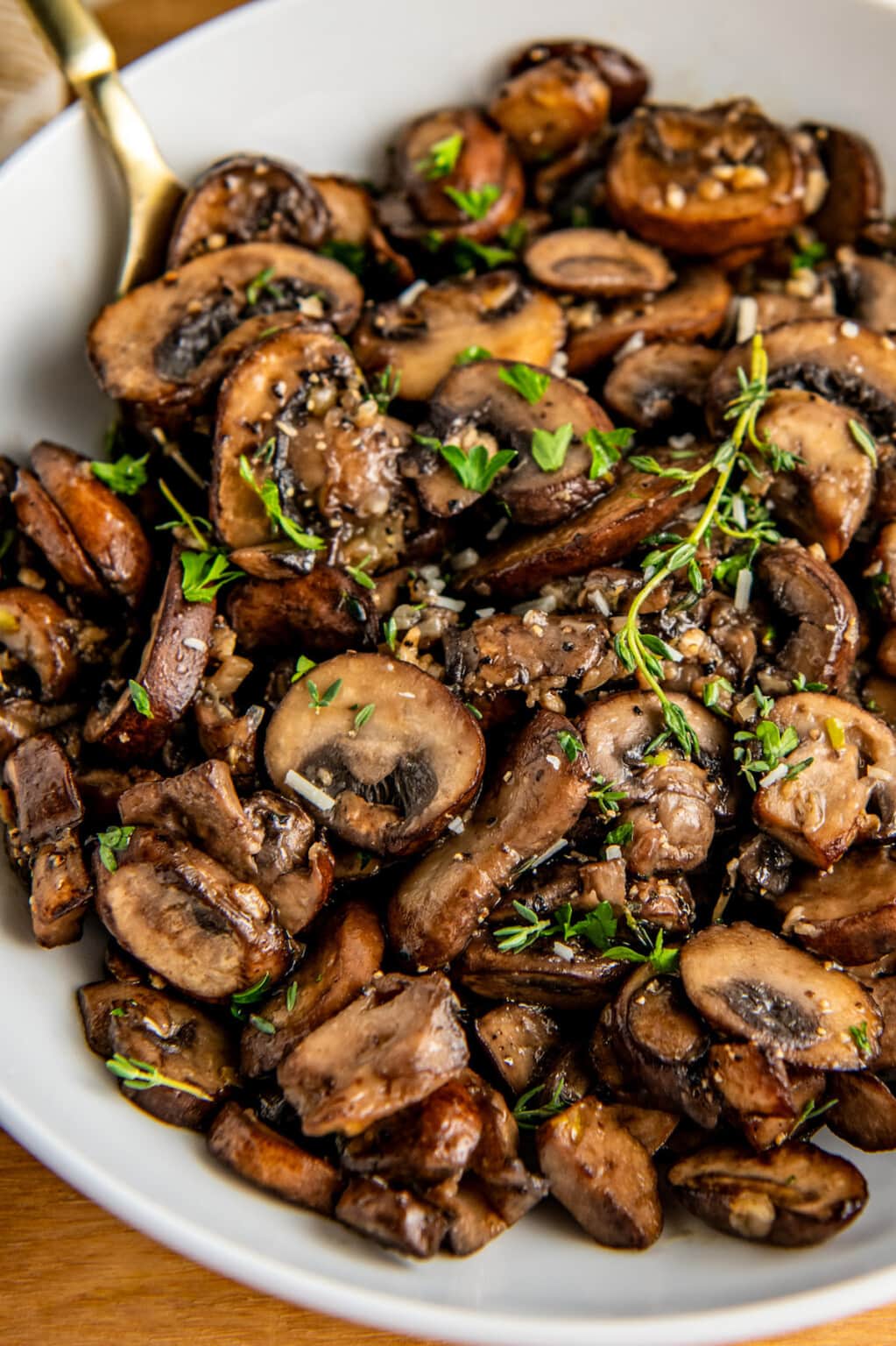 Garlic Sauteed Mushrooms Recipe | Easy Dinner Ideas