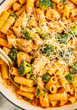 Close-up of the cheesy pasta dinner with broccoli.