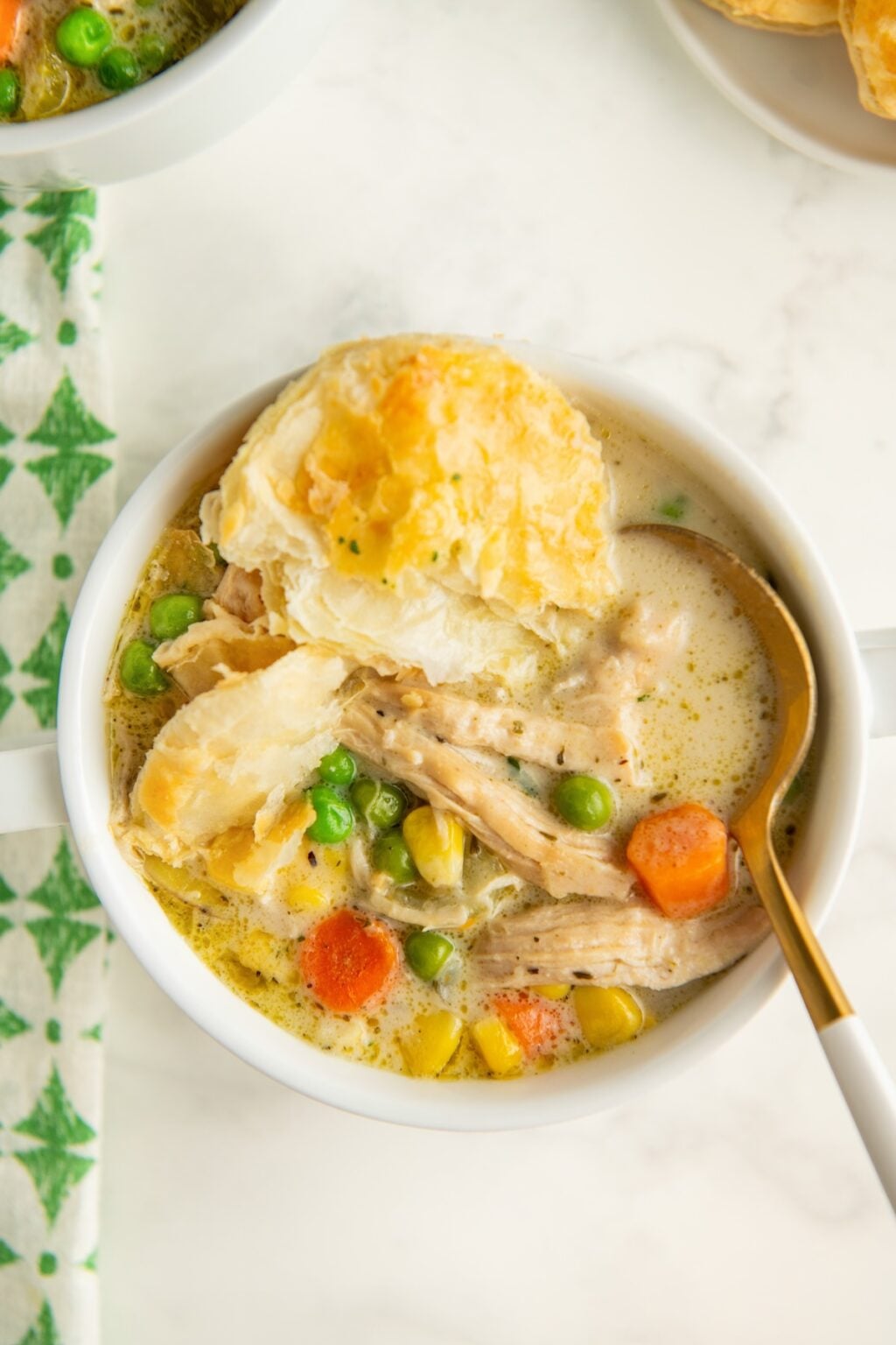 Easy Creamy Chicken Pot Pie Soup Recipe in 30 Minutes!